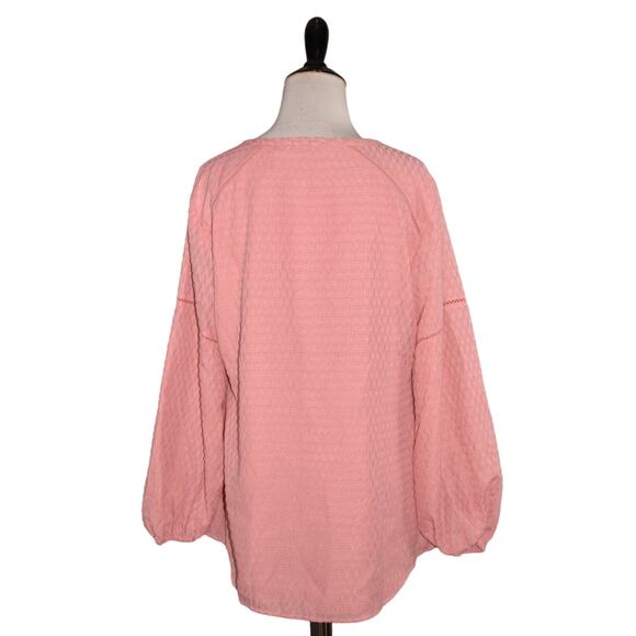 ISAAC MIZRAHI LIVE! NEW $74 Clip Dot‎ Blouse w/ Ladder Lace Detail Size 6 - Picture 2 of 3